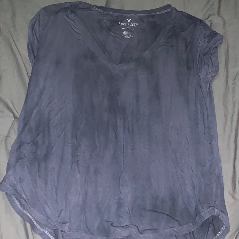 Soft and sexy American Eagle t-shirt